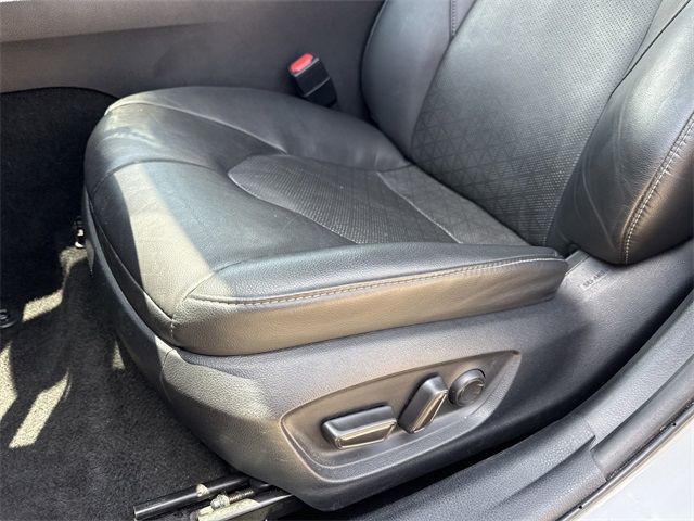 2023 Toyota Camry XSE photo 12