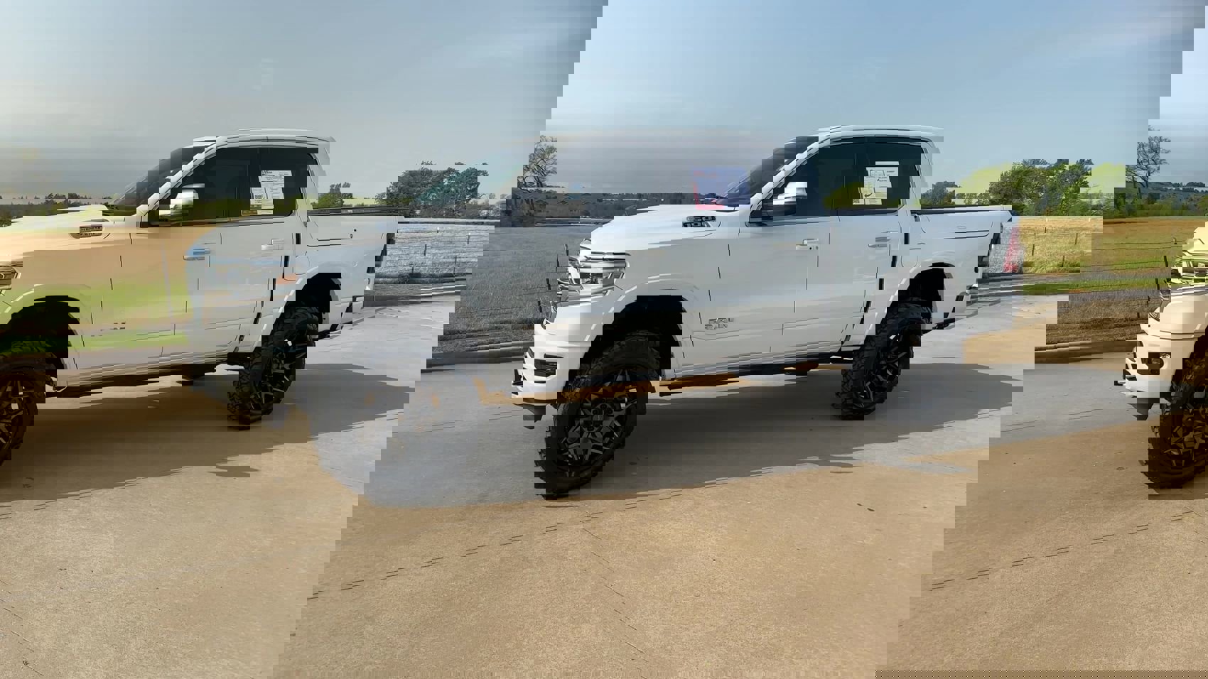 2023 Ram 1500 Longhorn photo 4