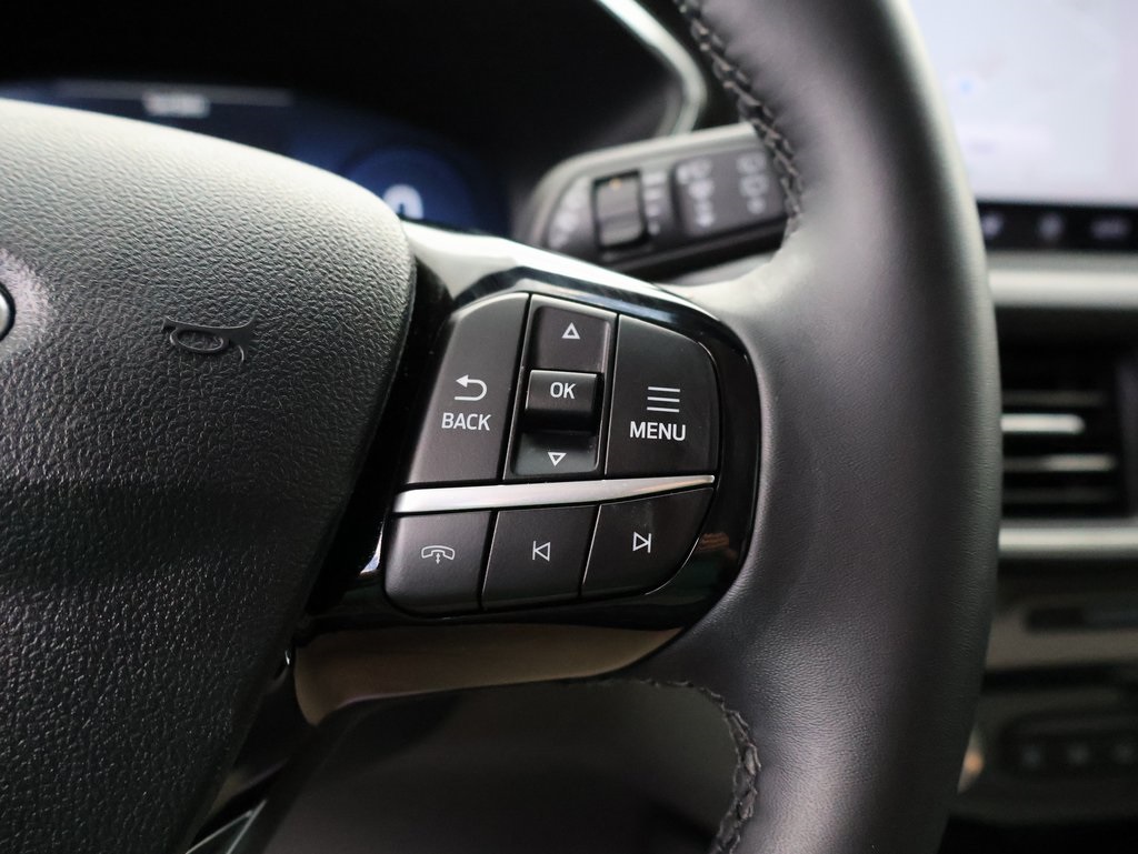 2024 Ford Escape Platinum photo 27