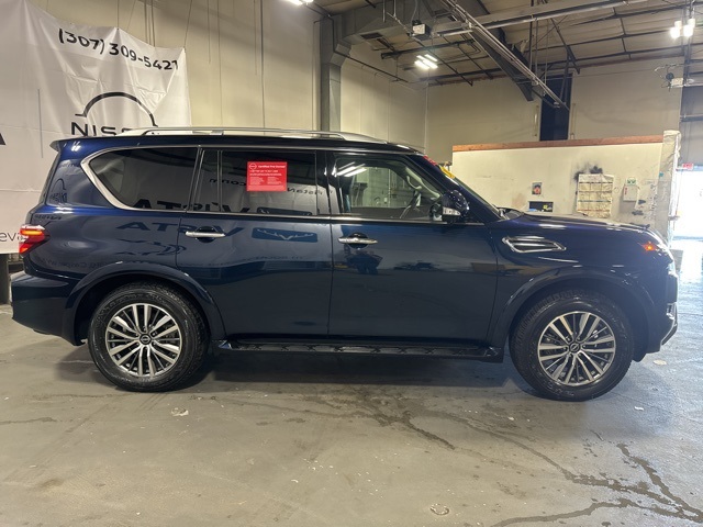 2024 Nissan Armada SL photo 4