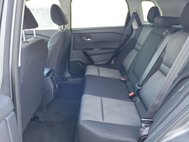 2026 Nissan Rogue SV photo 20