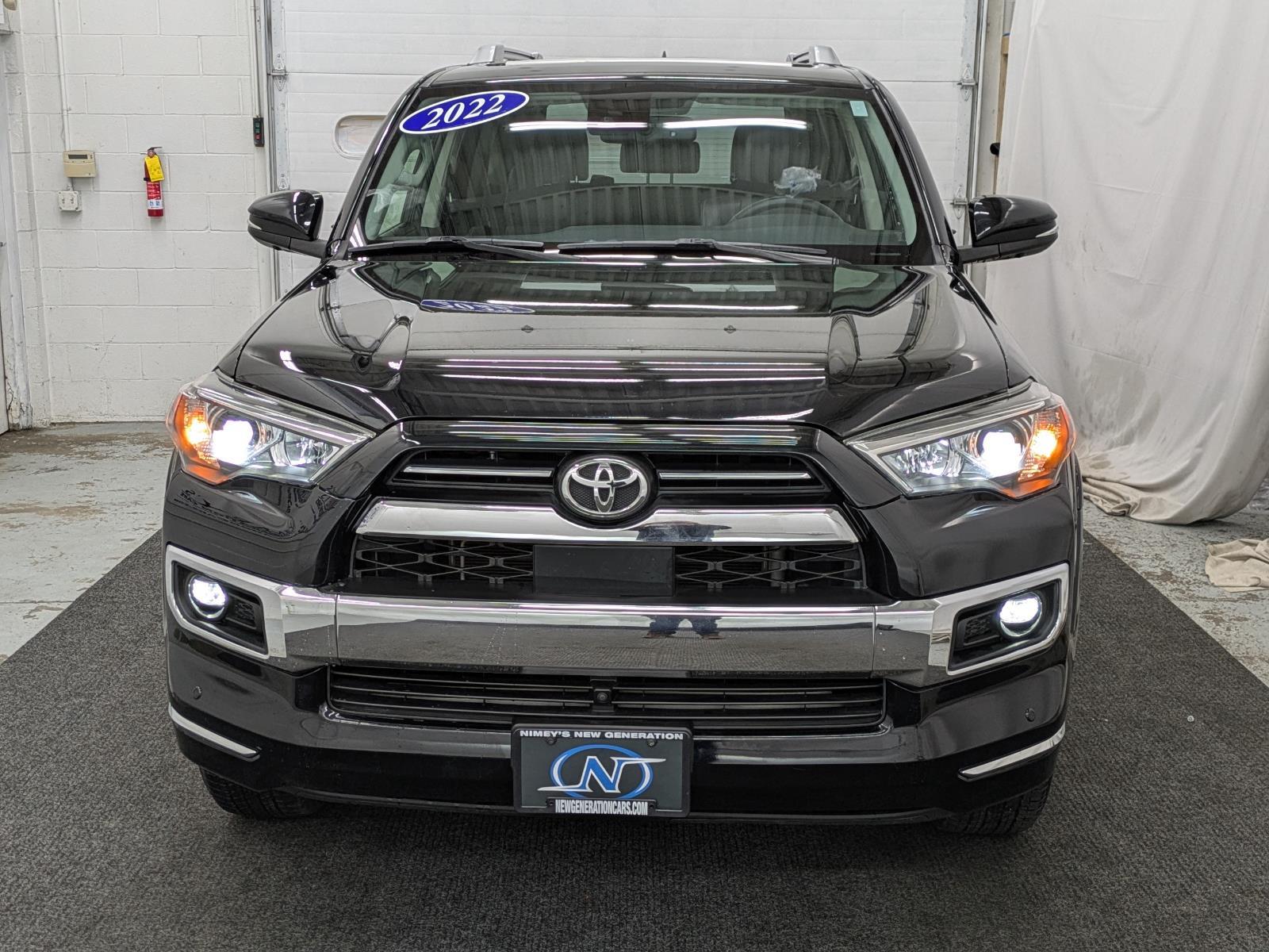 2022 Toyota 4Runner Limited photo 4