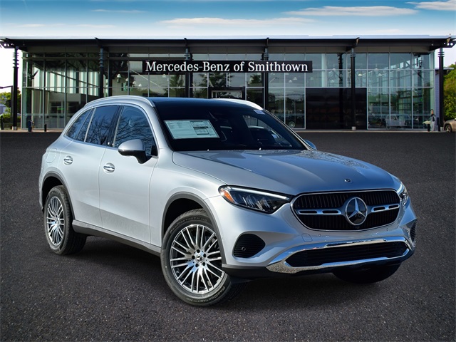 2026 Mercedes-Benz GLC Base's photo