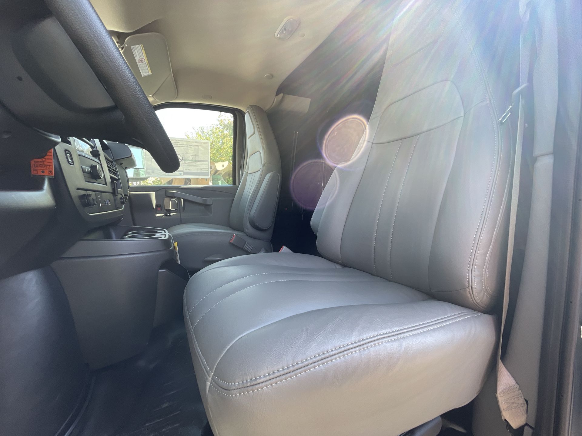 2025 Chevrolet Express Cargo 3500 photo 46
