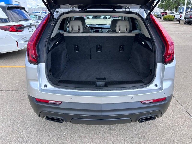 2019 Cadillac XT4 Luxury photo 4
