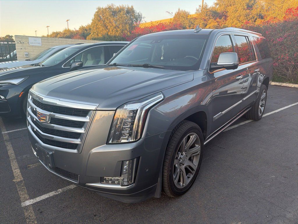 2020 Cadillac Escalade ESV Premium Luxury's photo