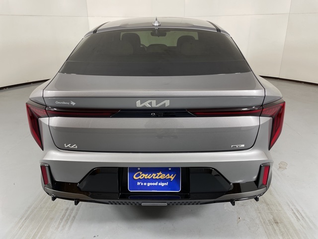 2025 Kia K4 GT-Line photo 7