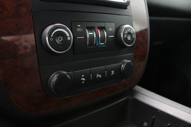 2008 Chevrolet Avalanche LT photo 9