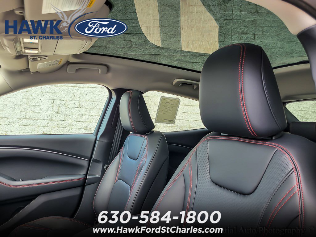 2025 FORD MUSTANG MACH-E - Image 8