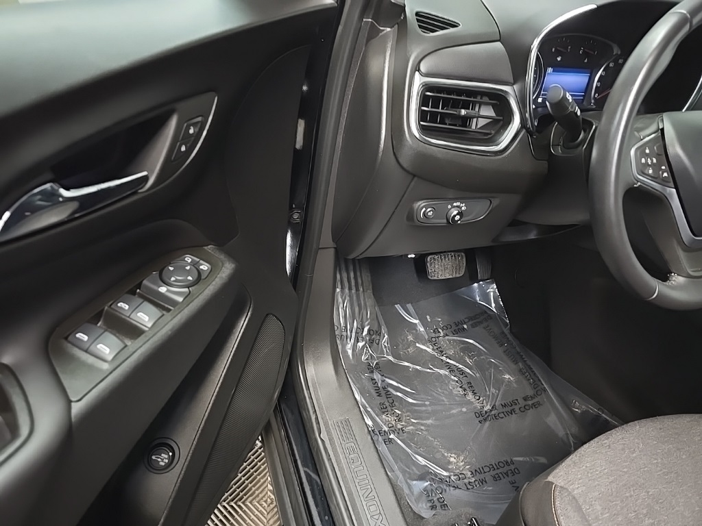 2022 Chevrolet Equinox LT photo 26