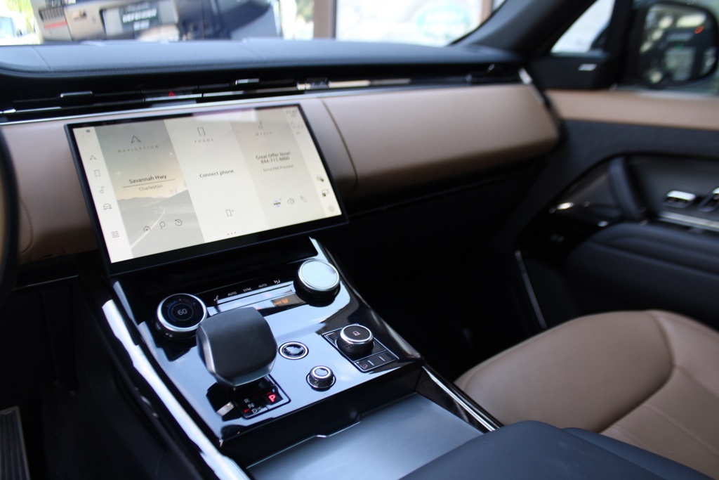 2023 Land Rover Range Rover Sport SE photo 15