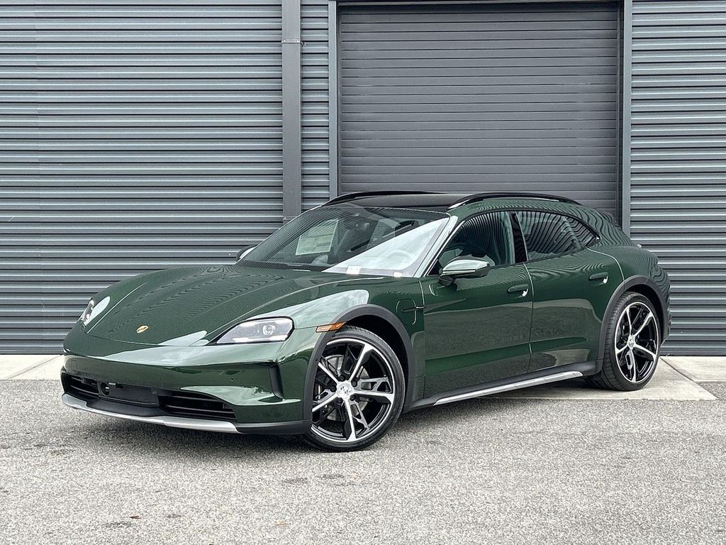 New 2025 Porsche Taycan Cross Turismo 4S Coupe in Ocala #RA73399