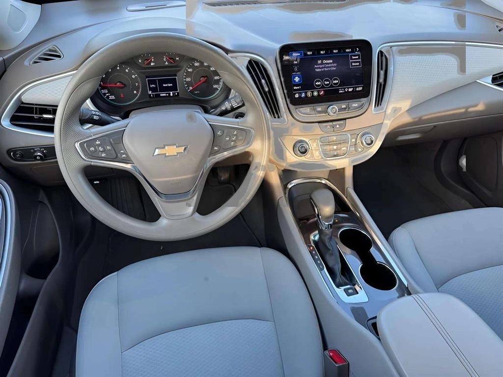 2024 Chevrolet Malibu 1LT photo 12
