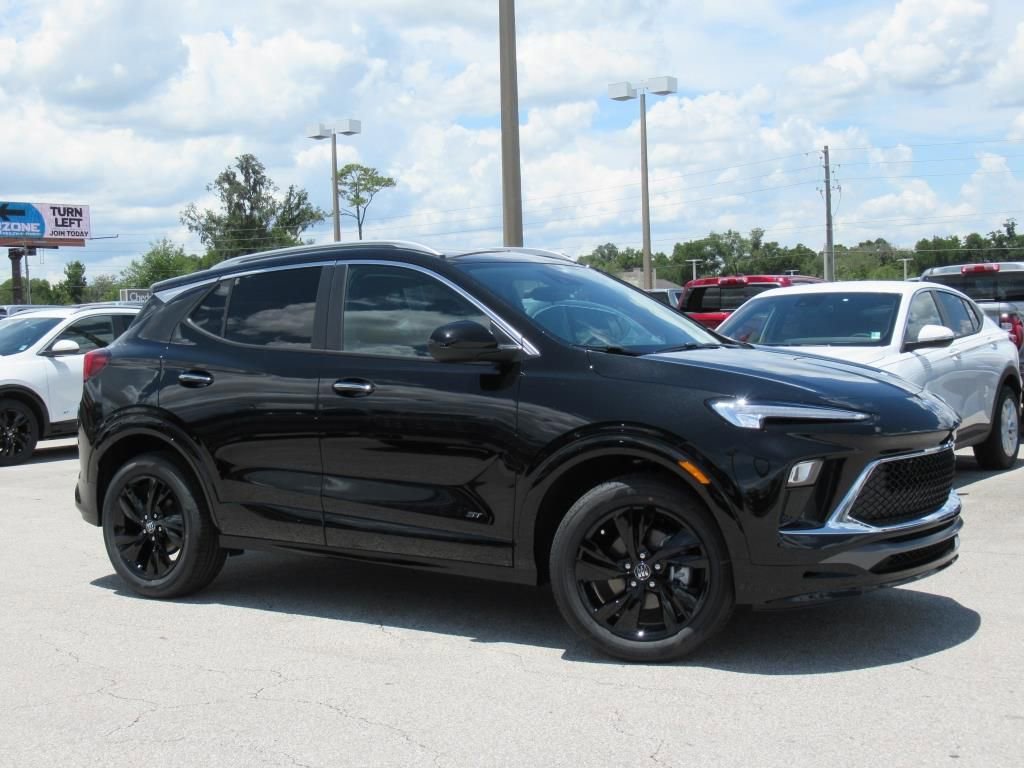 2026 Buick Encore GX Sport Touring photo 2