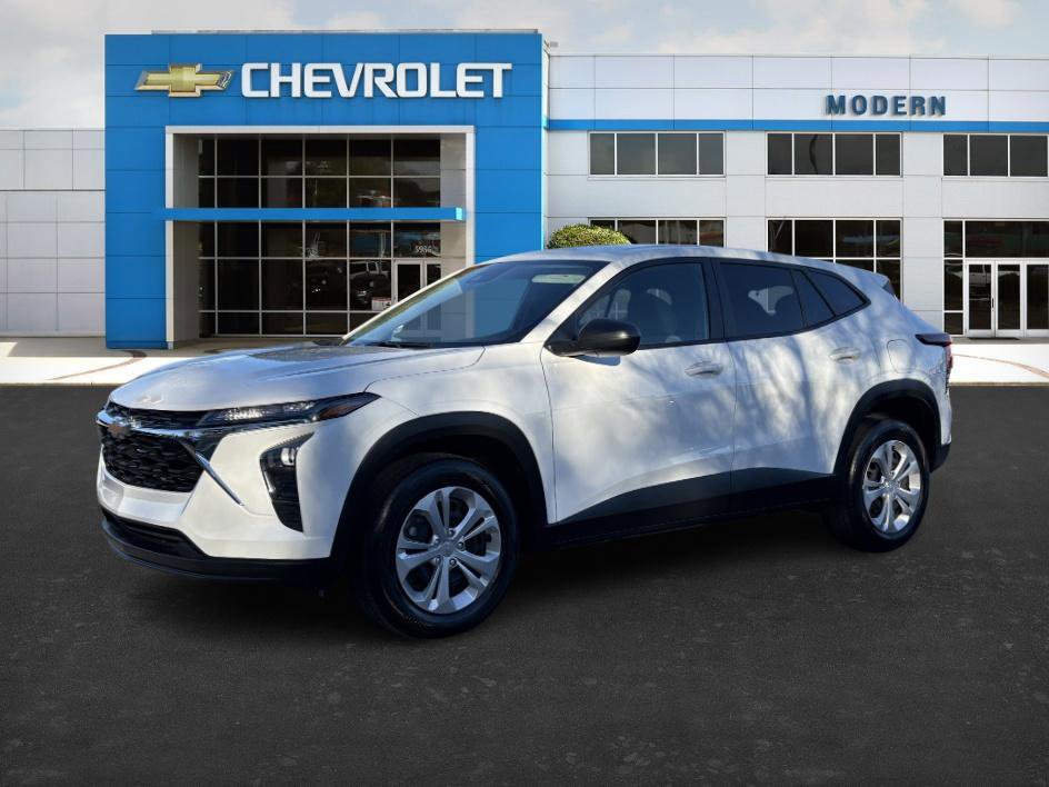 2025 Chevrolet Trax LS's photo