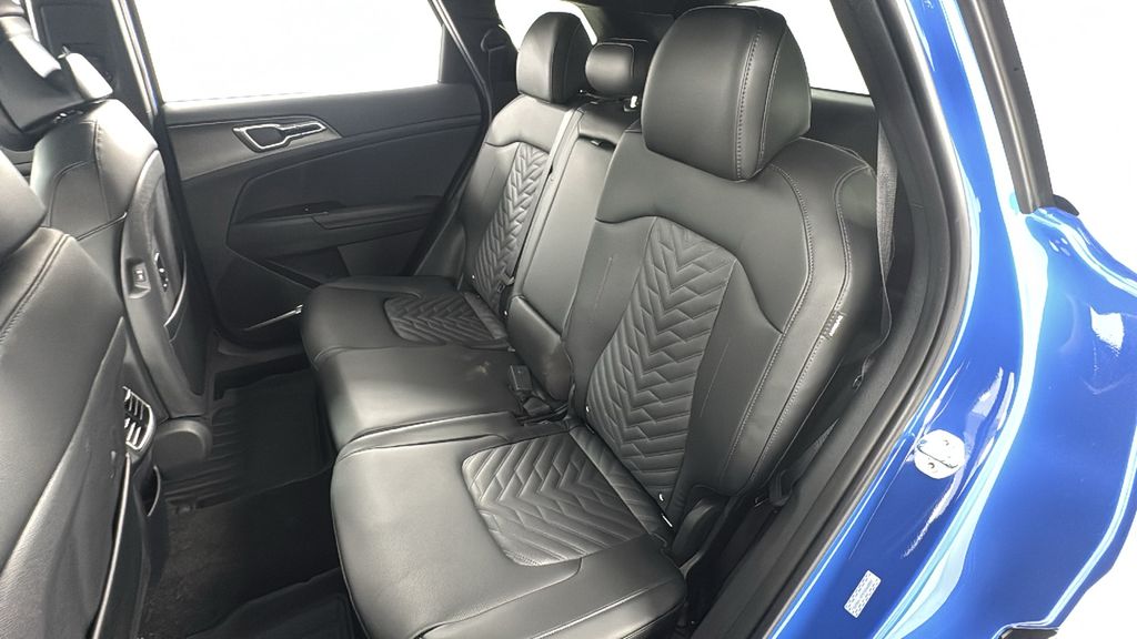 2026 Kia Sportage X-Line photo 12