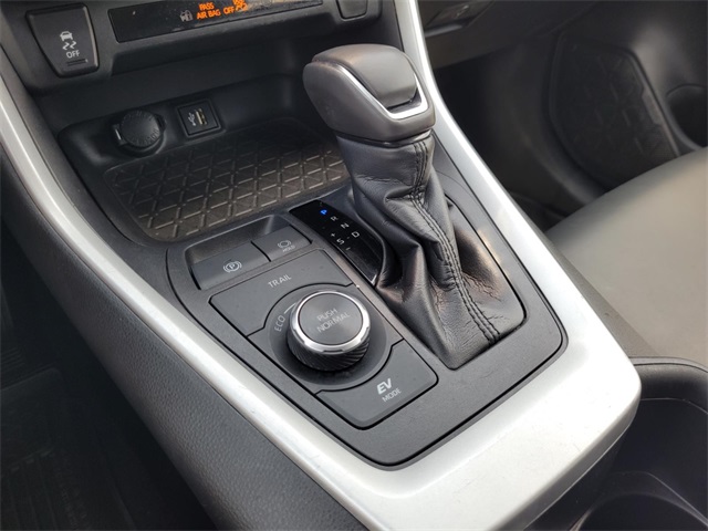 2024 Toyota RAV4 Hybrid XLE Premium photo 14