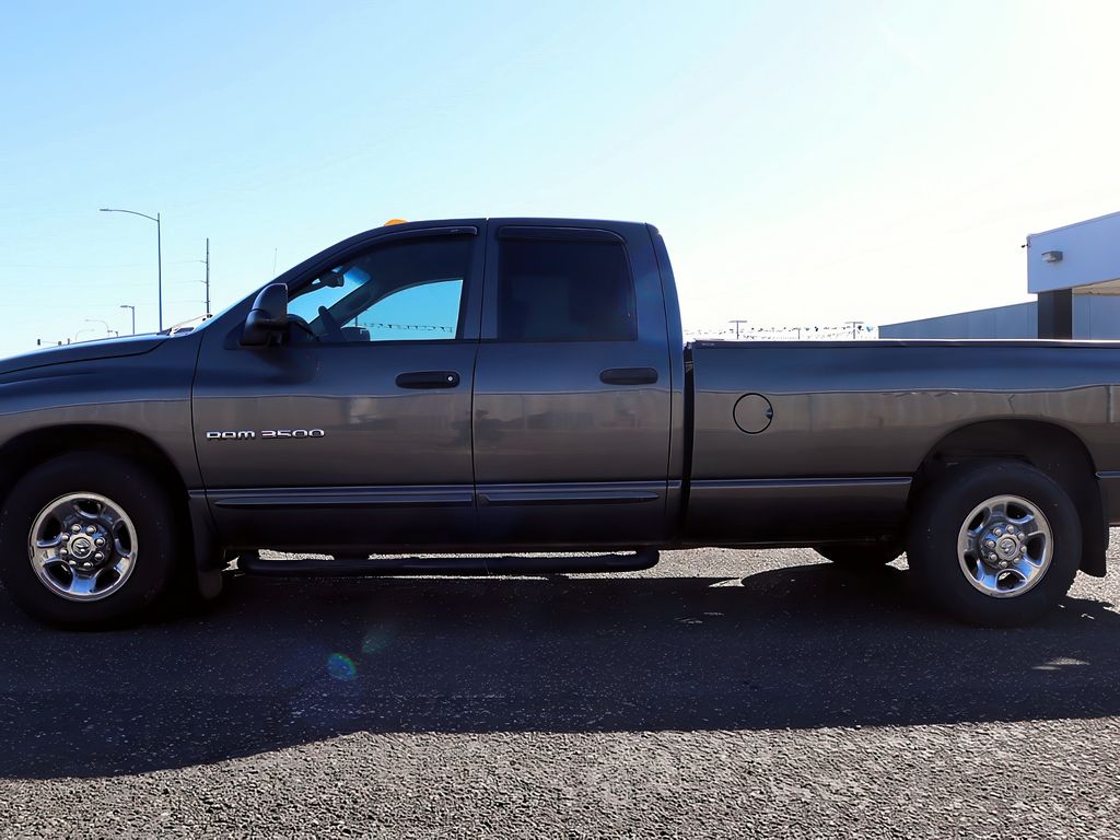 2004 Dodge Ram 3500 SLT photo 4