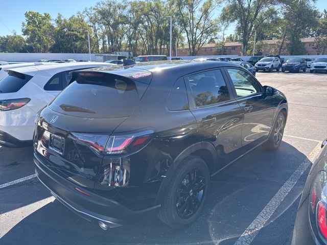 2026 Honda HR-V Sport photo 8