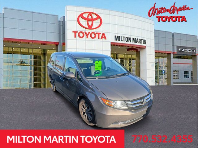 2016 Honda Odyssey SE's photo