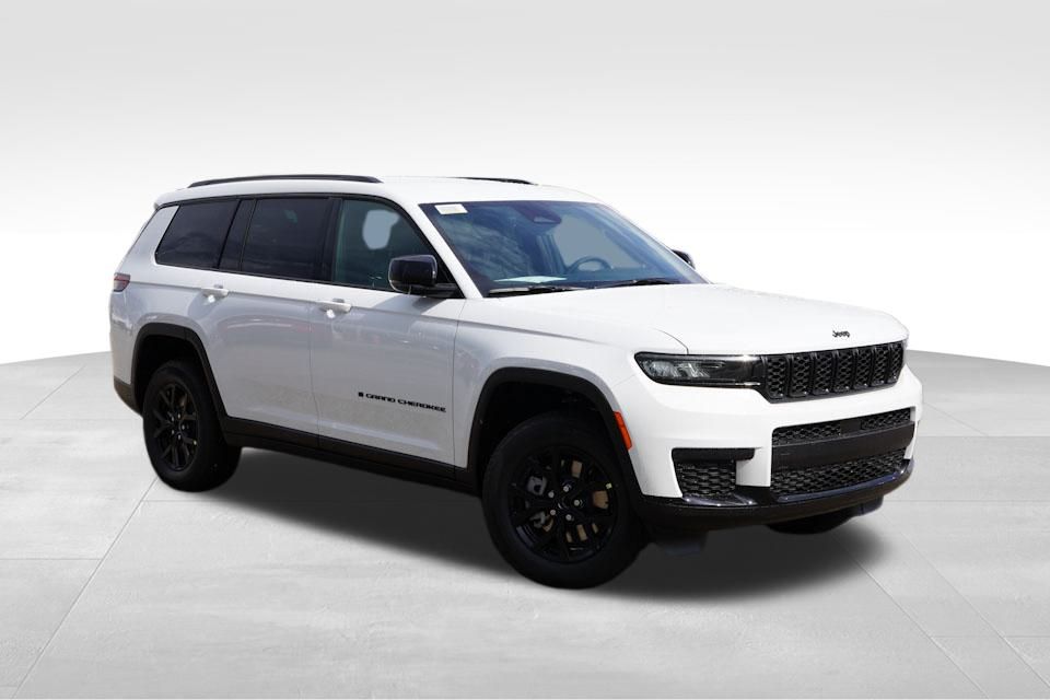 2025 Jeep Grand Cherokee L Altitude's photo