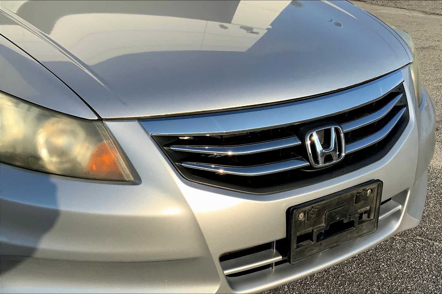2011 Honda Accord LX-P photo 26
