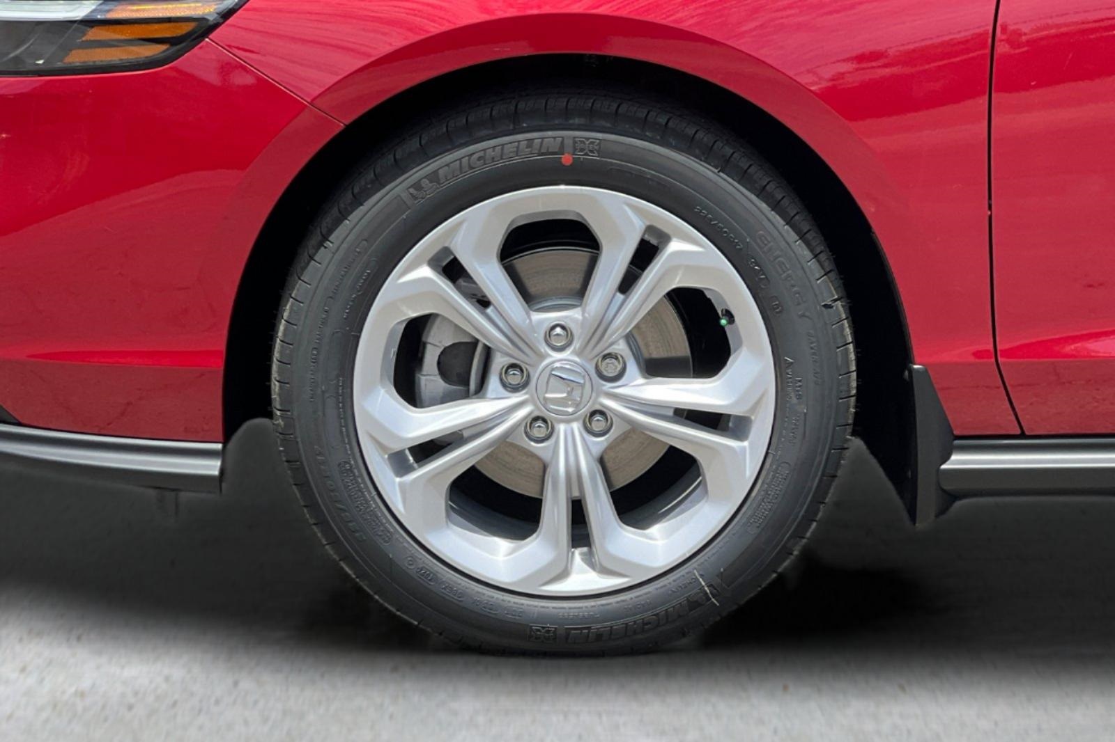 2025 Honda Accord LX photo 28