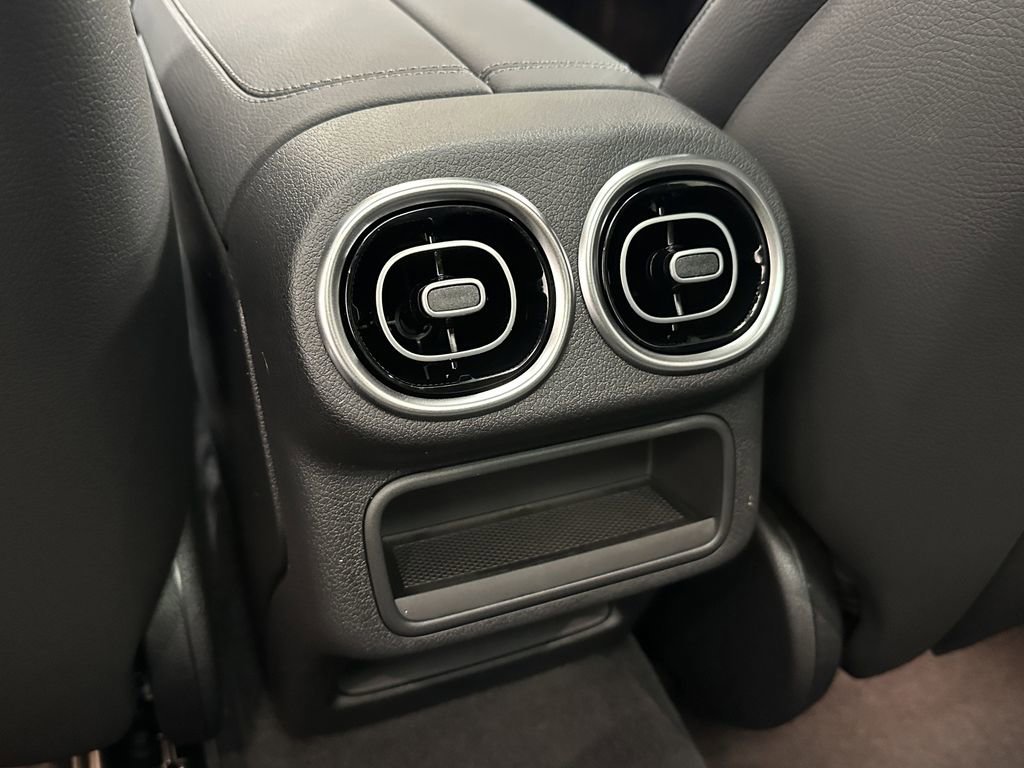 2026 Mercedes Benz GLC 300 photo 24