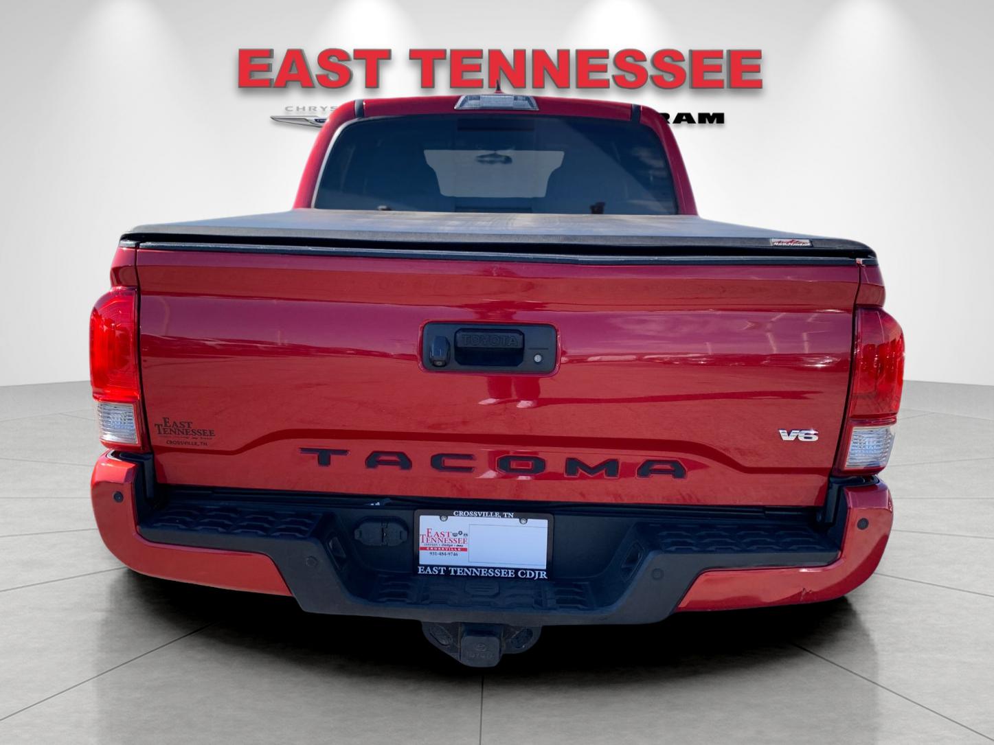 2017 Toyota Tacoma TRD Off-Road photo 3