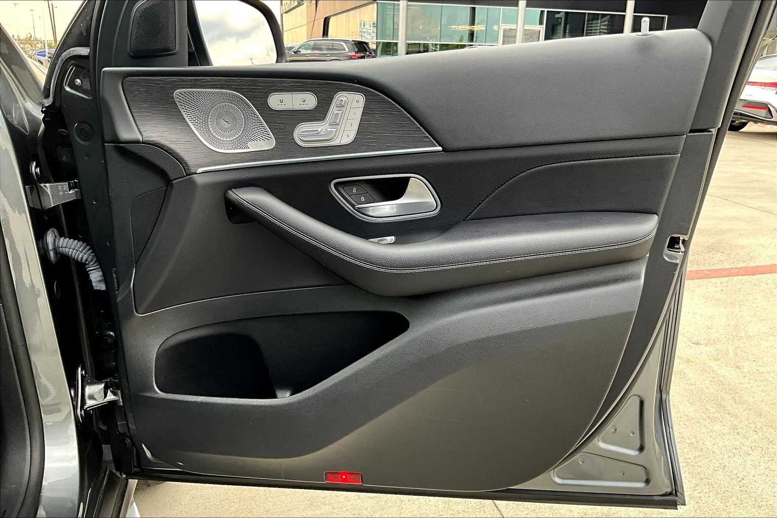 2022 Mercedes Benz GLS 450 4MATIC photo 19