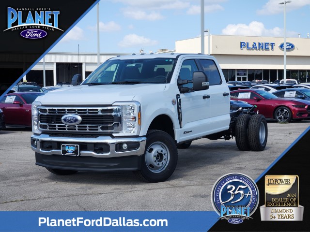 2025 Ford F-350 Super Duty Chassis Cab