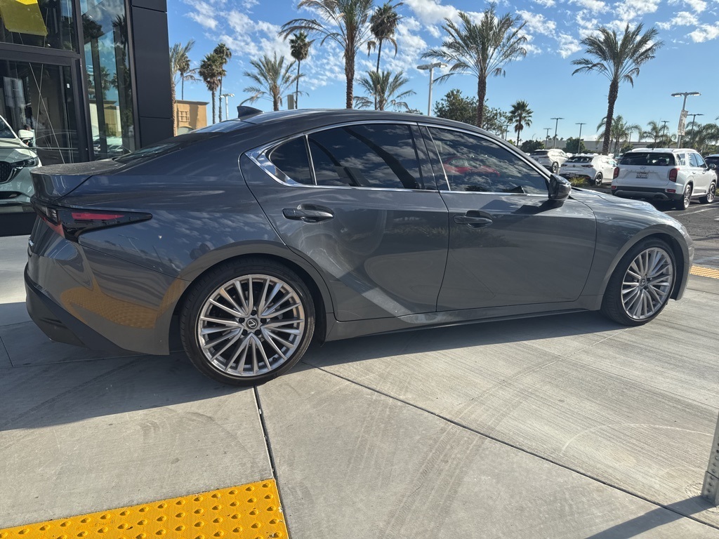 2024 Lexus IS 300 photo 27