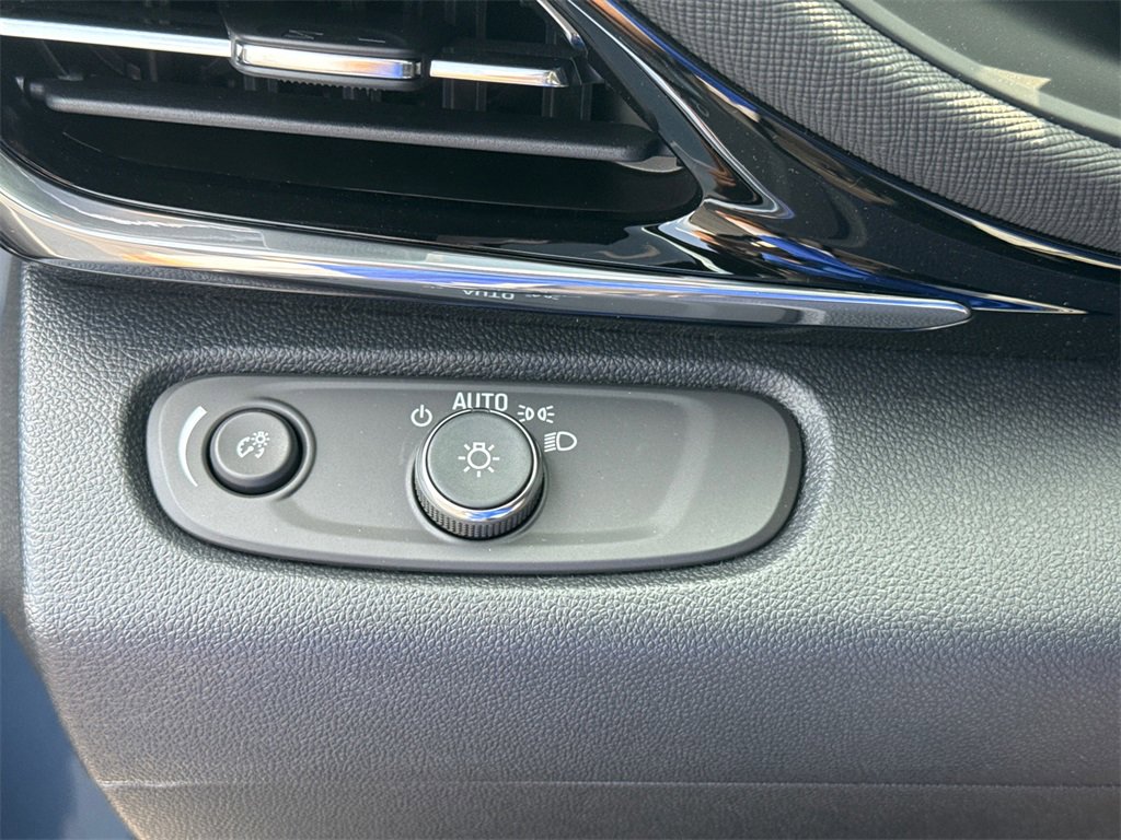 2025 BUICK ENVISTA - Image 15