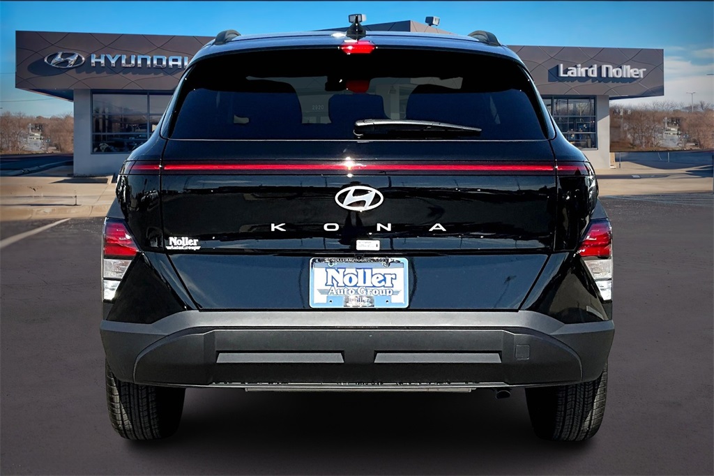 2026 Hyundai Kona SEL photo 3