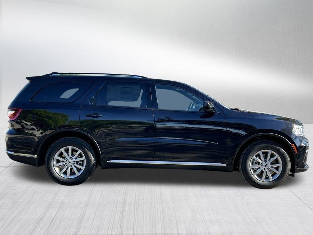 2024 Dodge Durango SXT photo 3