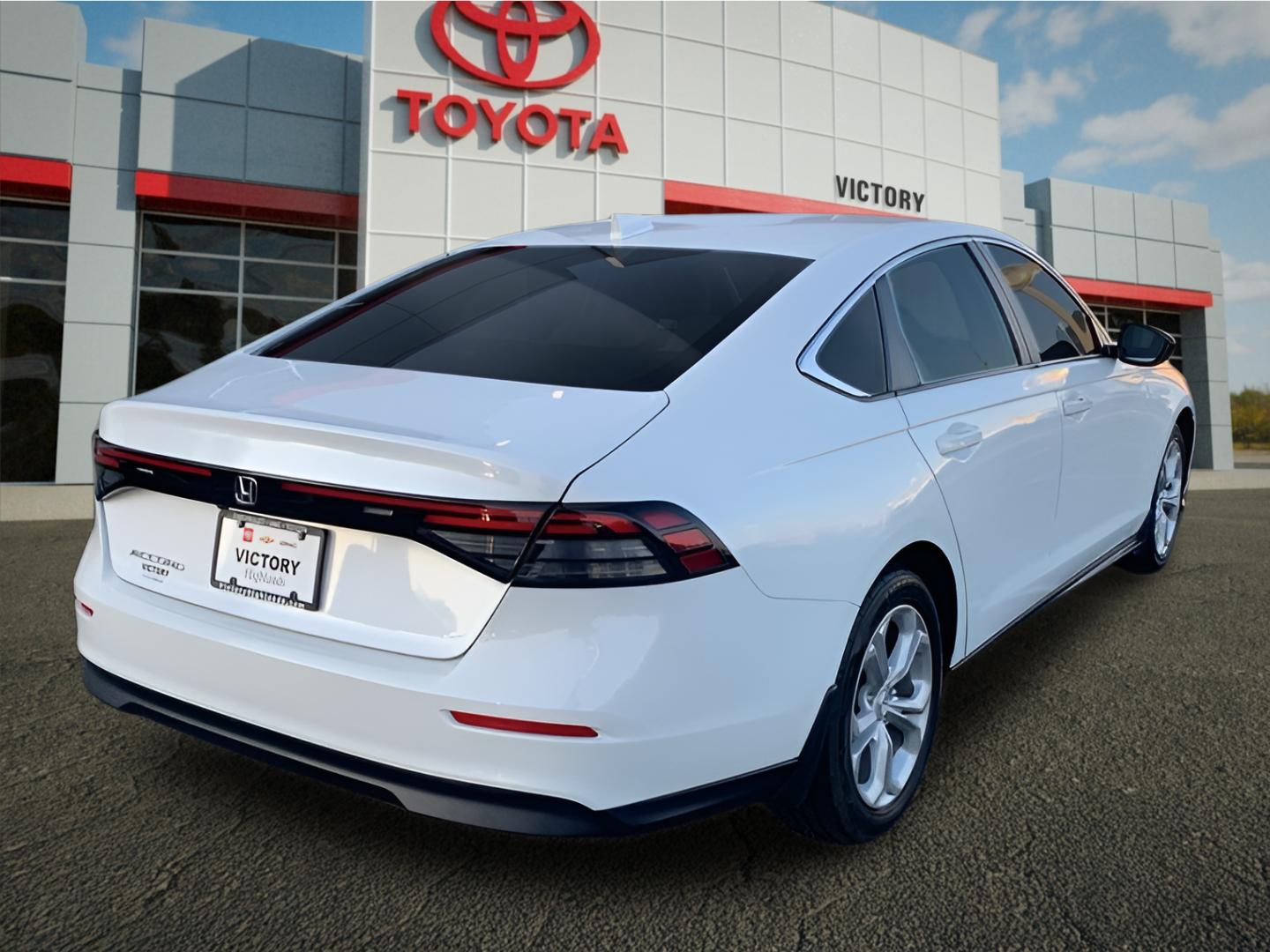 2023 Honda Accord LX photo 2