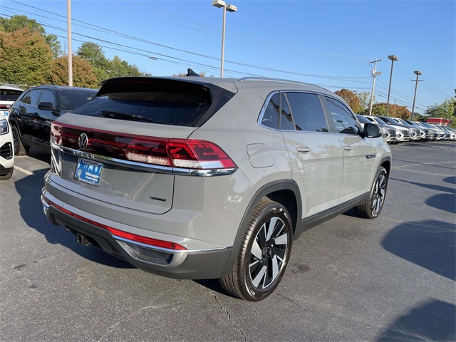 2026 Volkswagen Atlas Cross Sport SEL photo 4