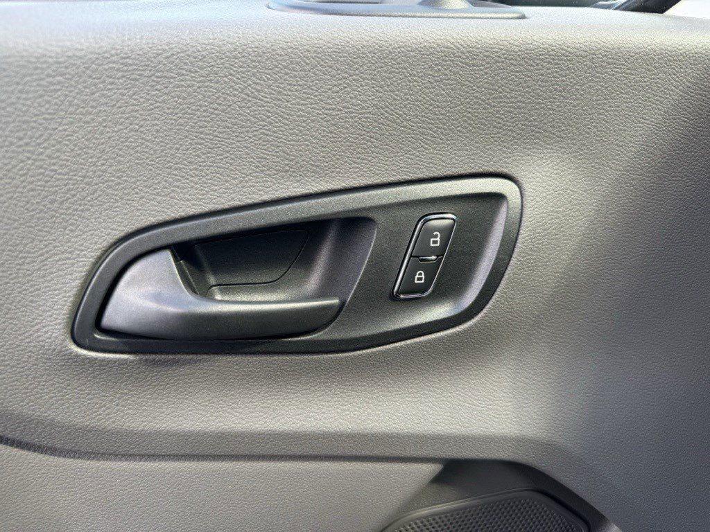 2025 Ford Transit Cargo Van photo 33