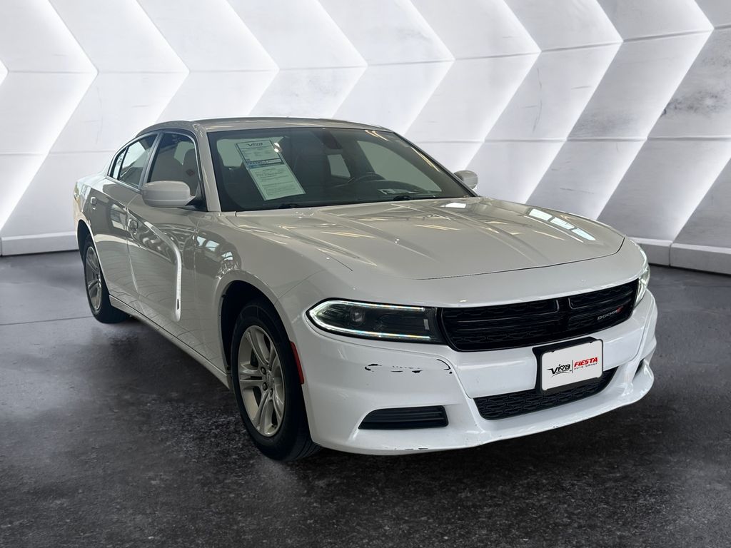 2022 Dodge Charger SXT photo 3
