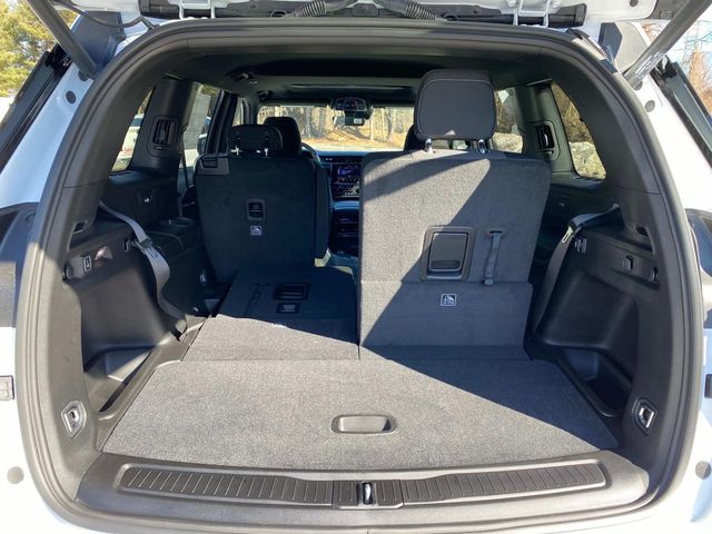 2025 Jeep Grand Cherokee Laredo photo 4