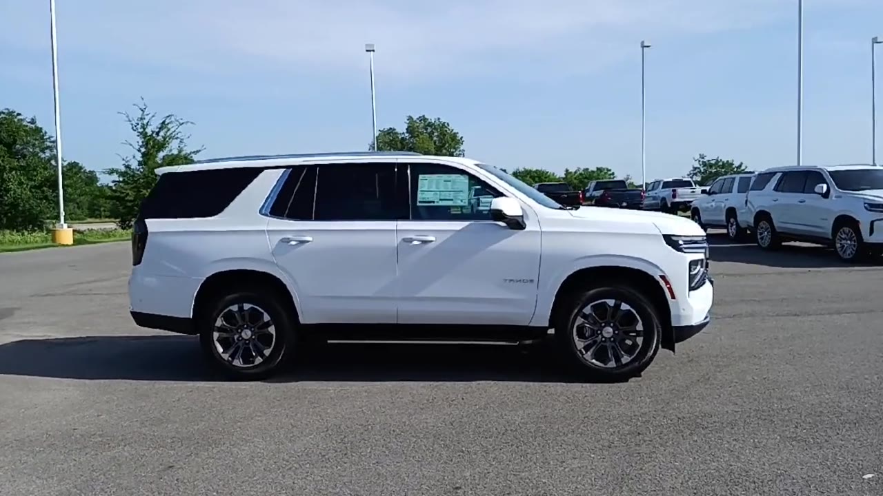 2025 Chevrolet Tahoe LT photo 9