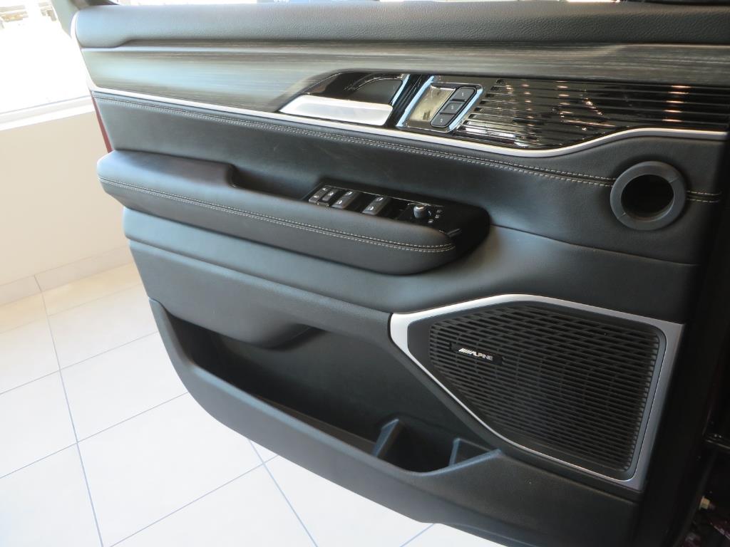 2024 Jeep Wagoneer Series II photo 18