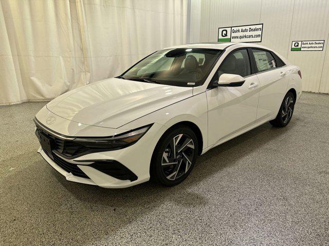 2025 Hyundai Elantra Limited photo 4