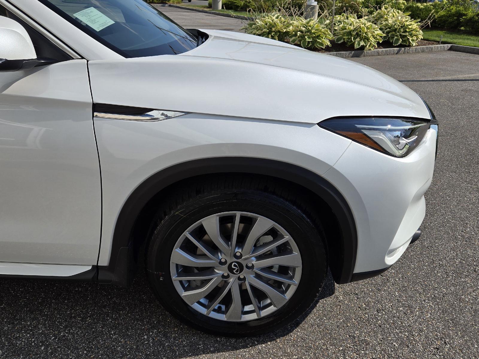 2025 Infiniti QX50 Luxe AWD photo 15