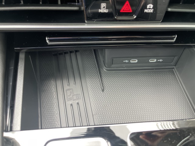 2025 Volkswagen Atlas SEL photo 25