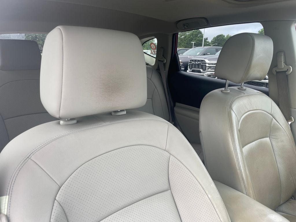 2012 Nissan Rogue SL photo 11