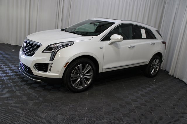 2024 Cadillac XT5 Premium Luxury photo 3
