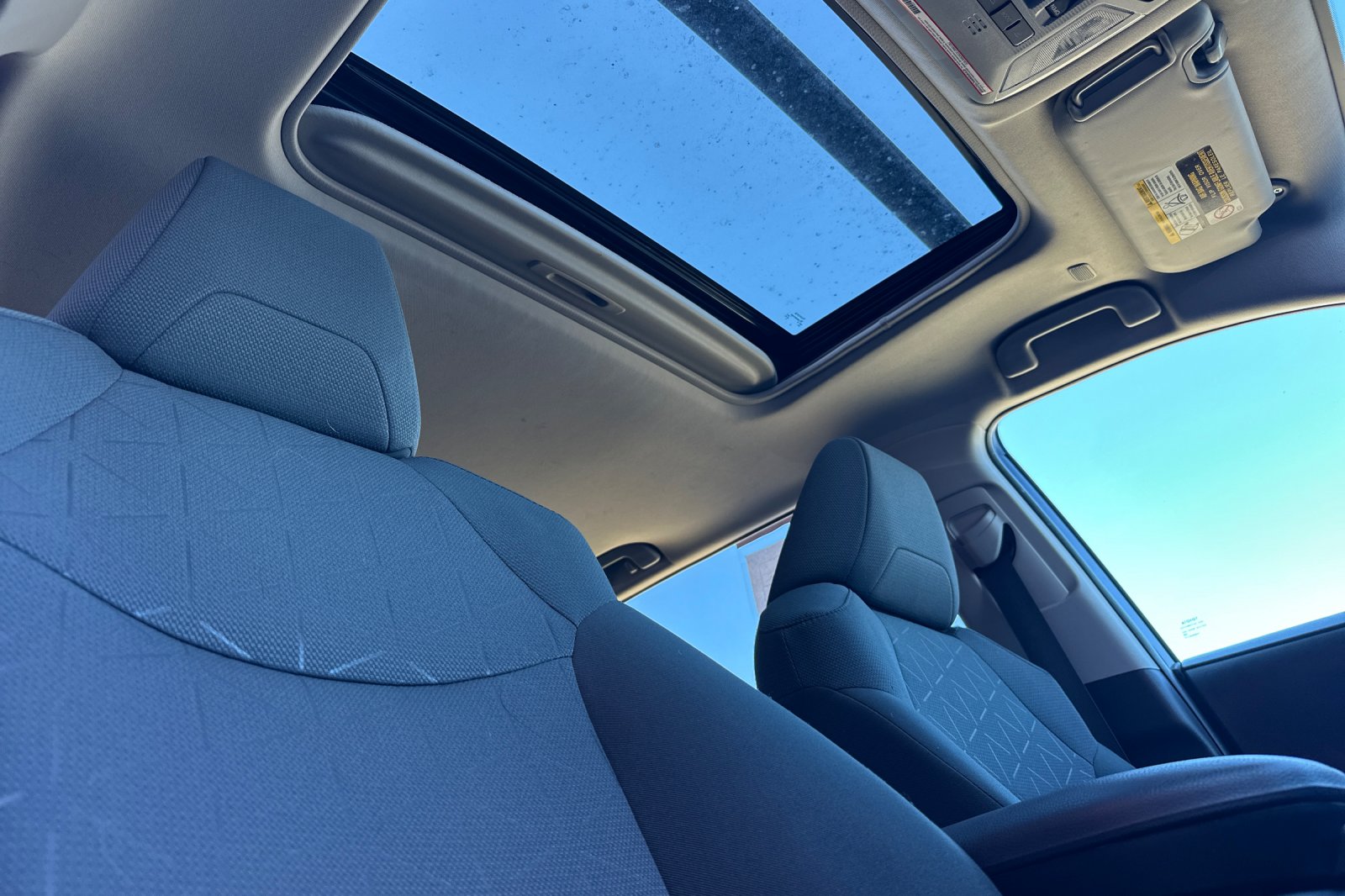 2024 Toyota RAV4 XLE photo 13