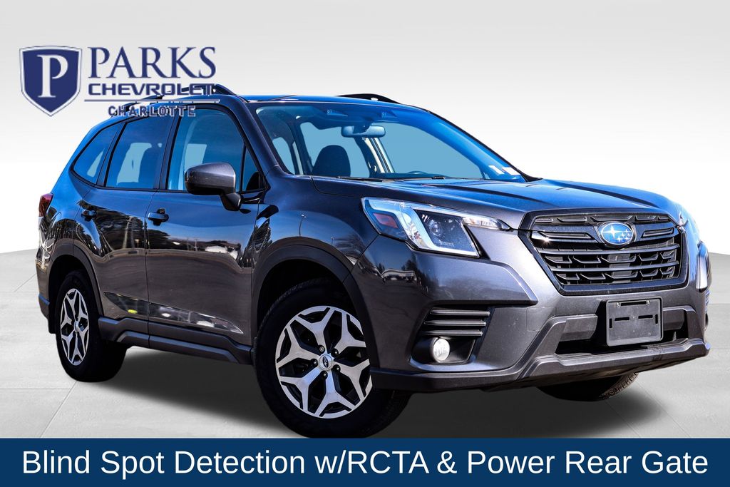 2023 Subaru Forester Premium's photo