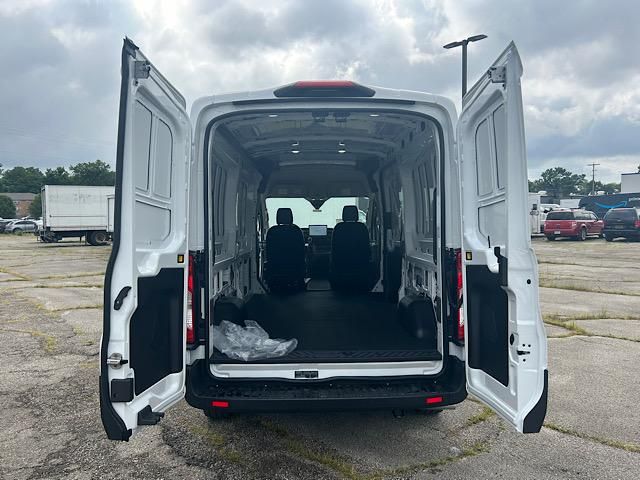 2025 Ford Transit photo 31